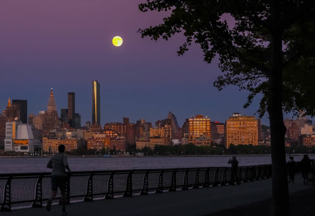 Avcı Dolunayı New York'ta görüntülendi 3